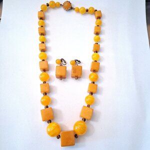 Vintage Art Deco Butterscotch Bakelite Round & Sqaure Beads Necklace & Earrings